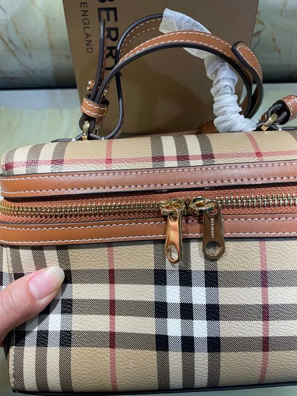 All categories Burberry women's bags (Burberry) Burberry 3066