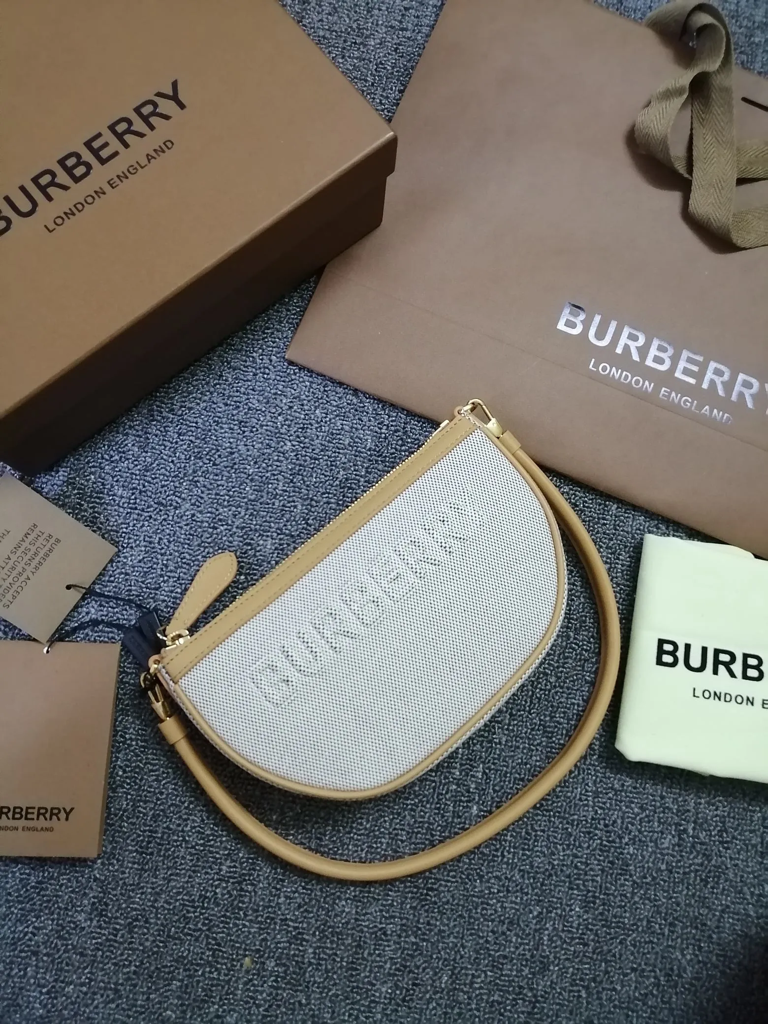 All categories Burberry women's bags (Burberry) Burberry original order 90223