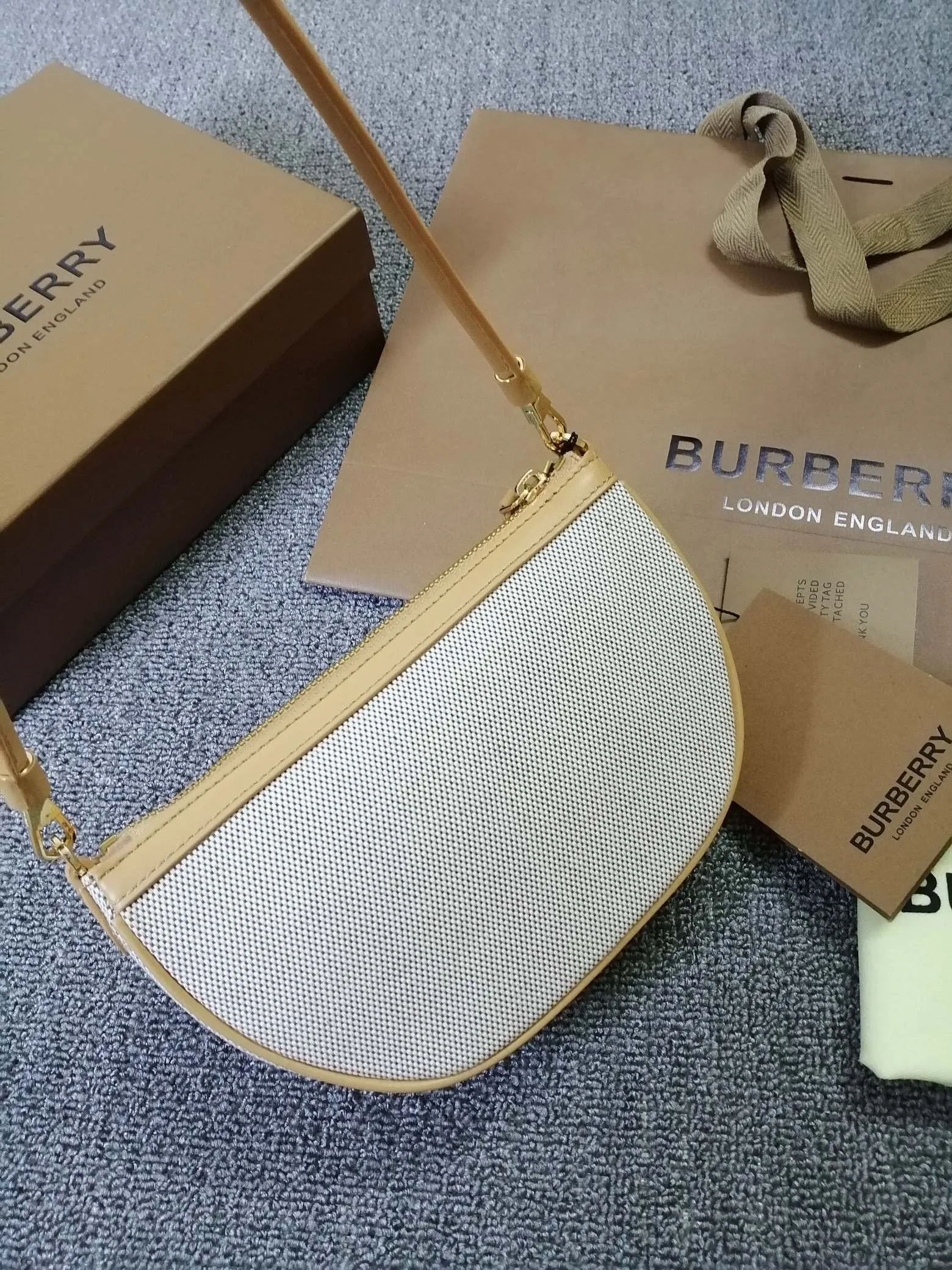 All categories Burberry women's bags (Burberry) Burberry original order 90223