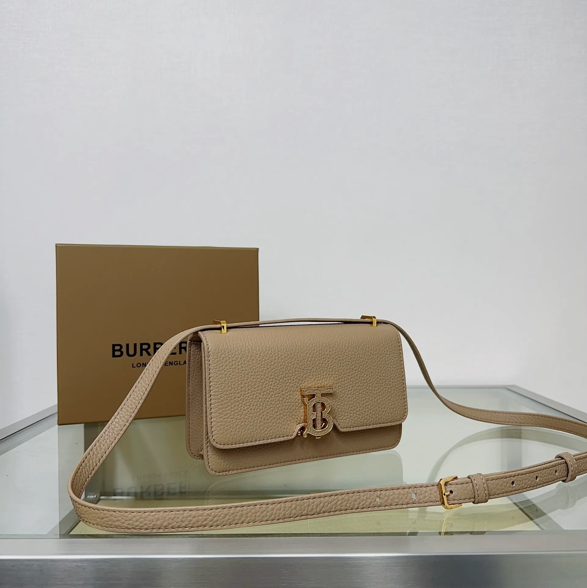 All categories Burberry women's bags (Burberry) Burberry original order 630456