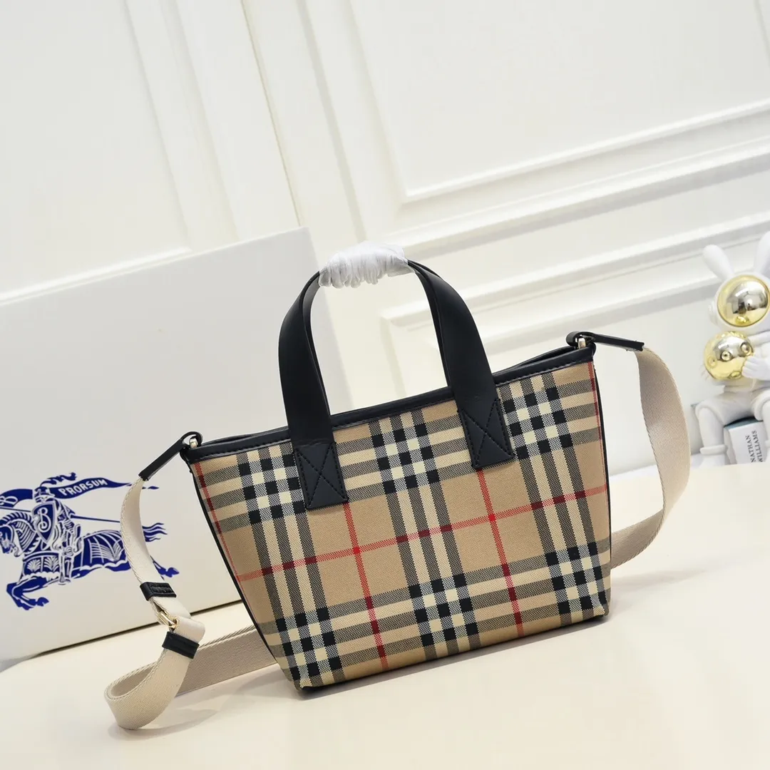 All categories Burberry women's bags (Burberry) Burberry 8381