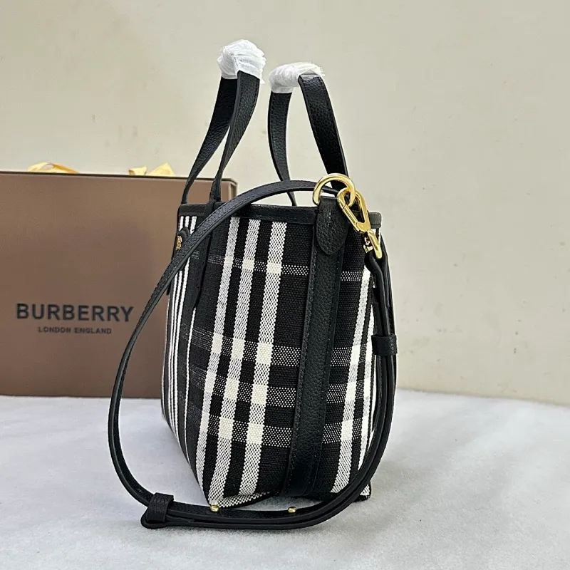 All categories Burberry women's bags (Burberry) Burberry original order 2210