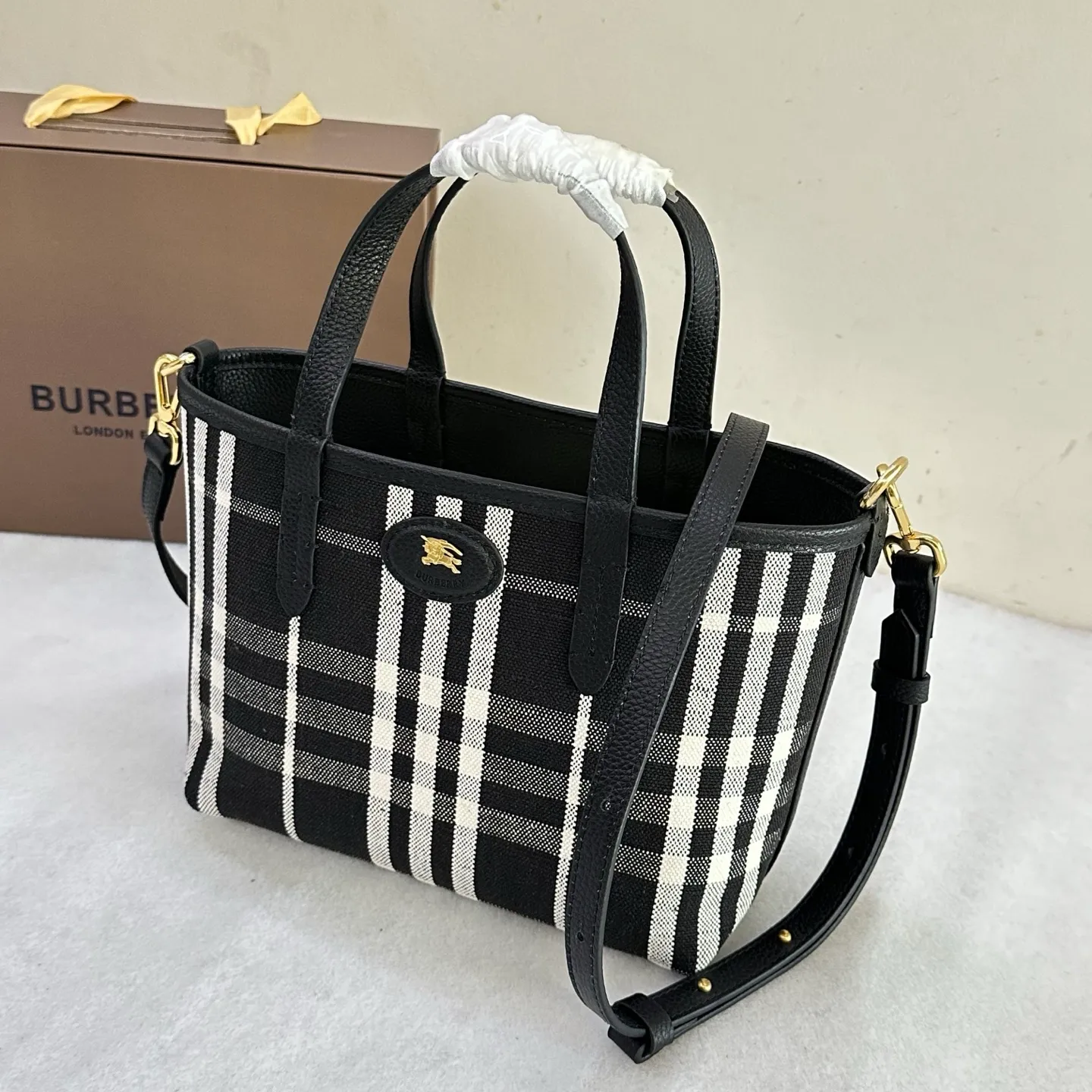 All categories Burberry women's bags (Burberry) Burberry original order 2210