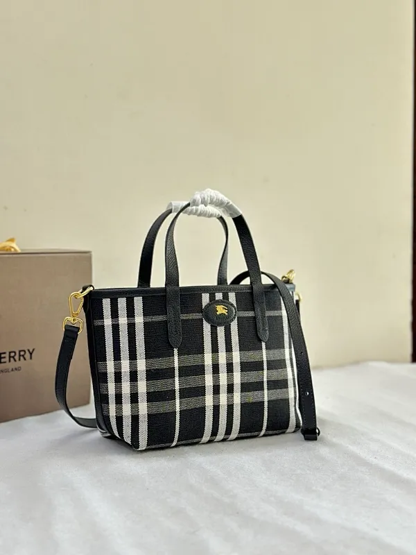 All categories Burberry women's bags (Burberry) Burberry original order 2210