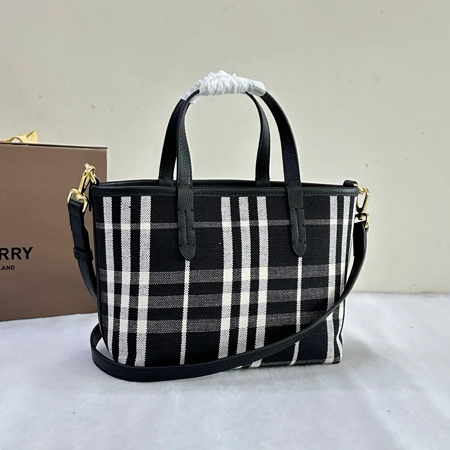 All categories Burberry women's bags (Burberry) Burberry original order 2210