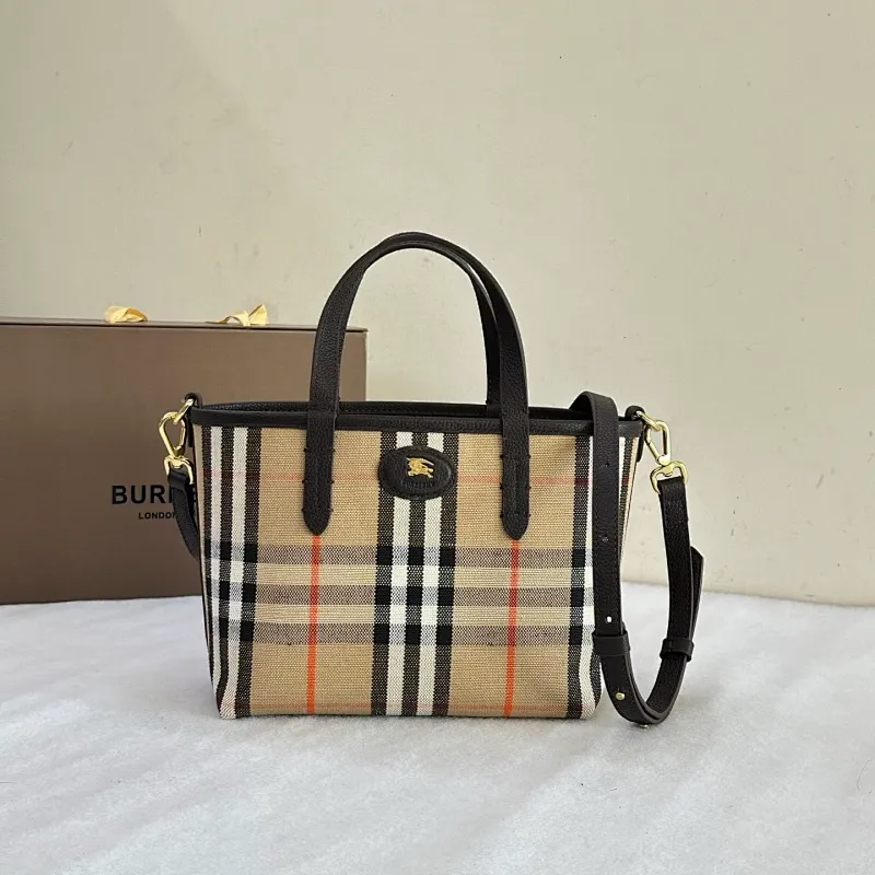 All categories Burberry women's bags (Burberry) Burberry original order 2210