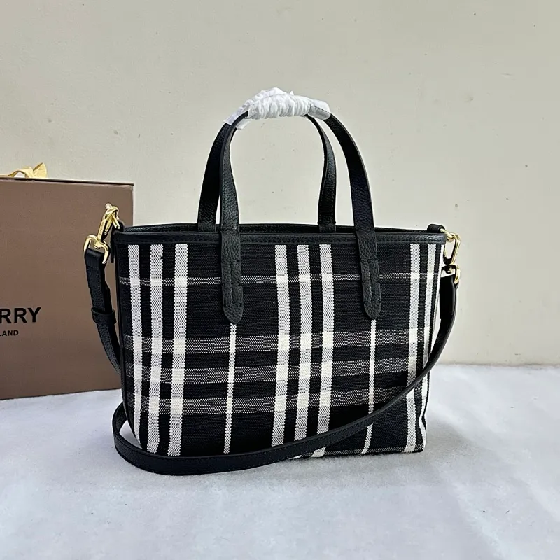 All categories Burberry women's bags (Burberry) Burberry original order 2210