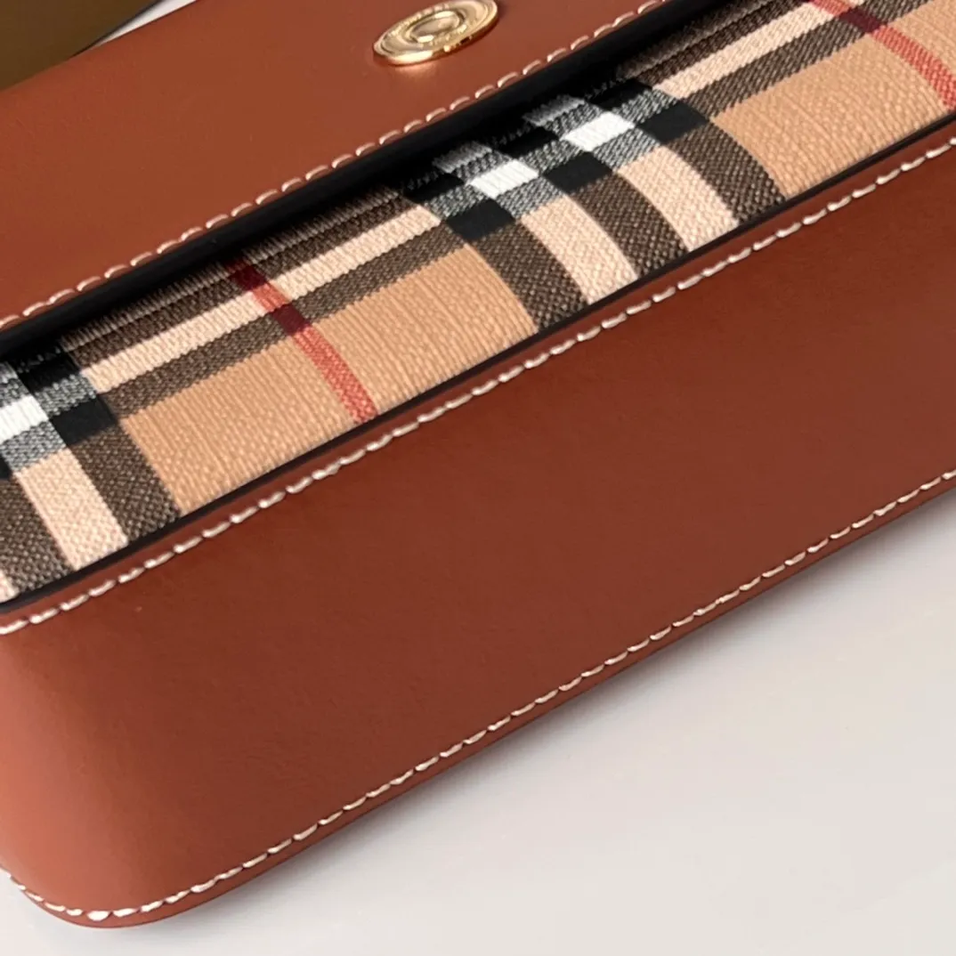 All categories Burberry women's bags (Burberry) Burberry 6603