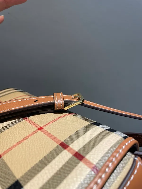 All categories Burberry women's bags (Burberry) Burberry 6603