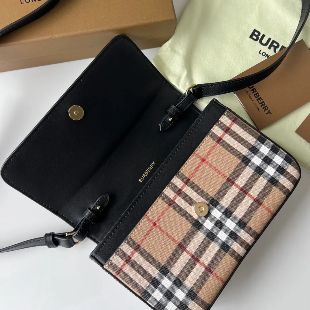 All categories Burberry women's bags (Burberry) Burberry 6603