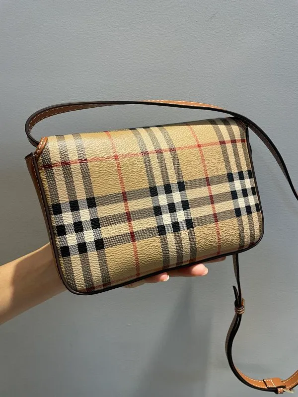All categories Burberry women's bags (Burberry) Burberry 6603
