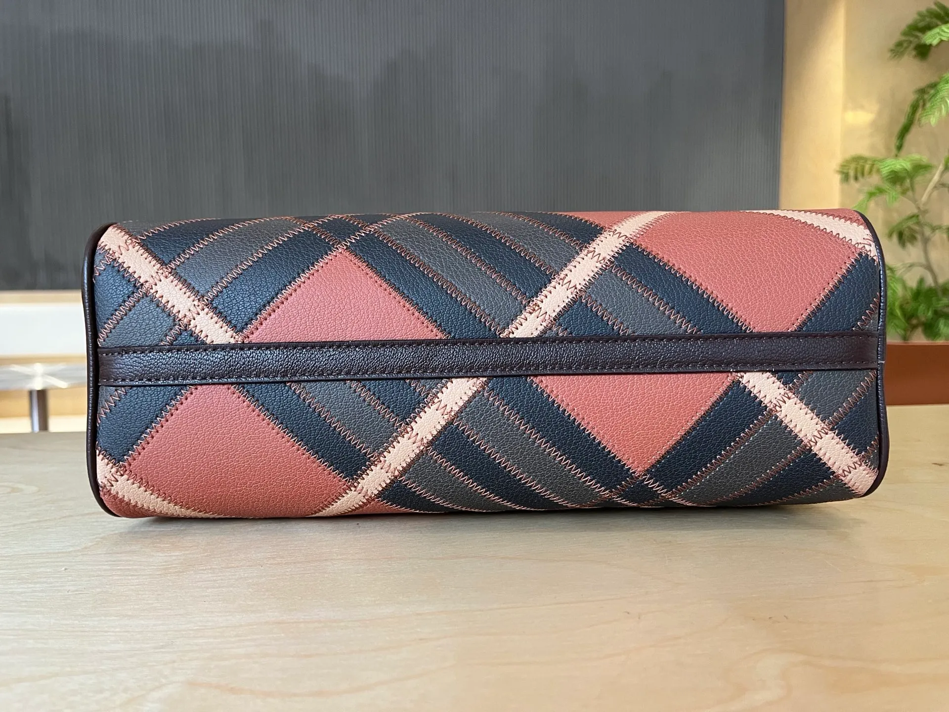 All categories Burberry women's bags (Burberry) Burberry 1980