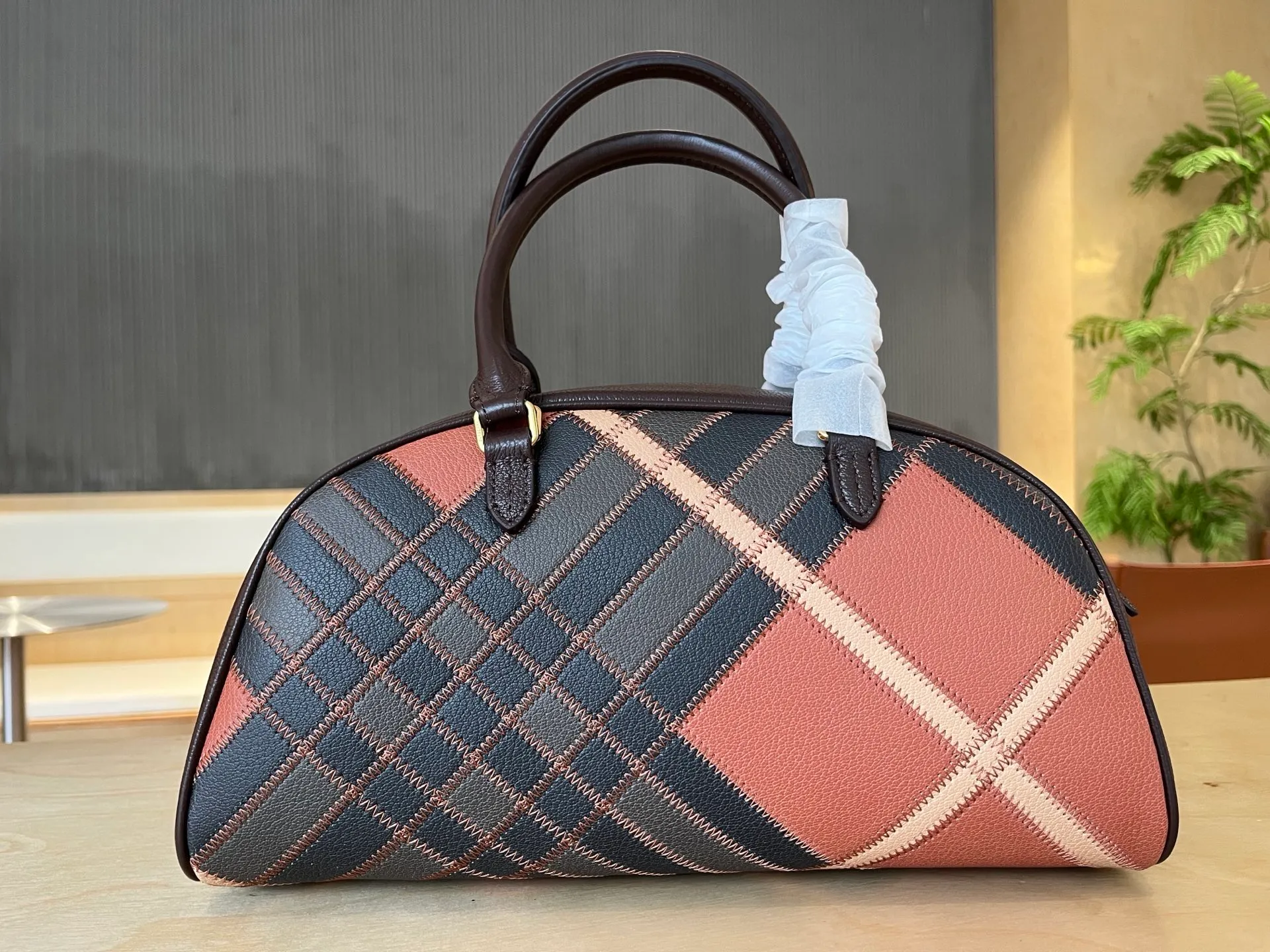 All categories Burberry women's bags (Burberry) Burberry 1980
