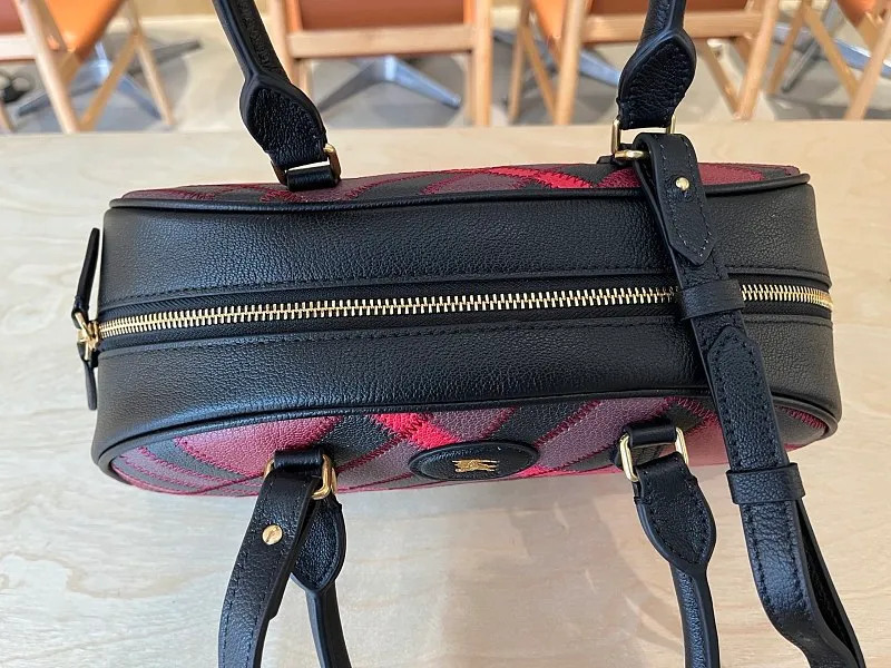 All categories Burberry women's bags (Burberry) Burberry 1980