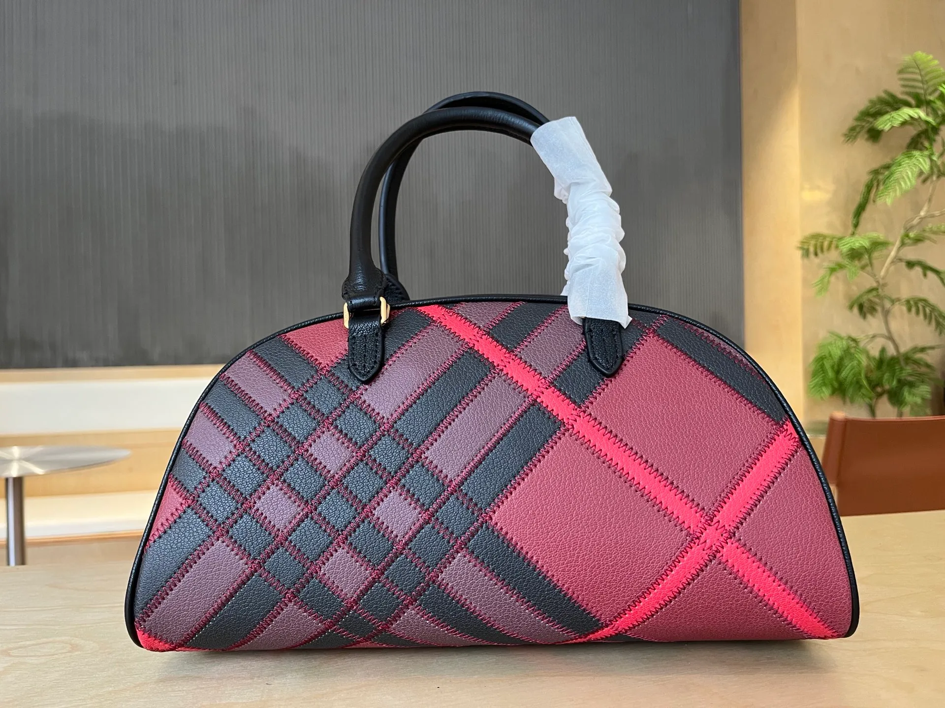 All categories Burberry women's bags (Burberry) Burberry 1980