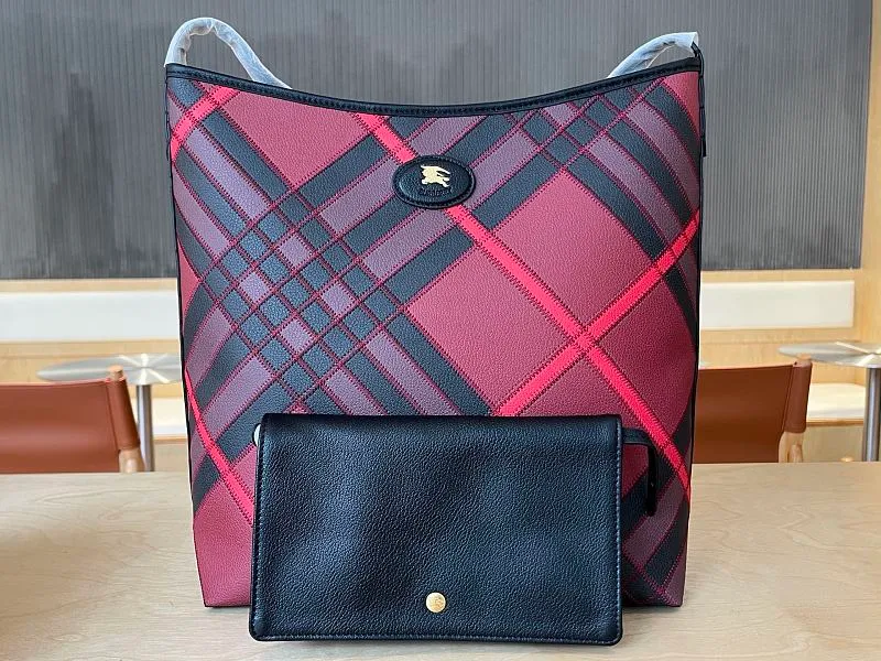 All categories Burberry women's bags (Burberry) Burberry 1980