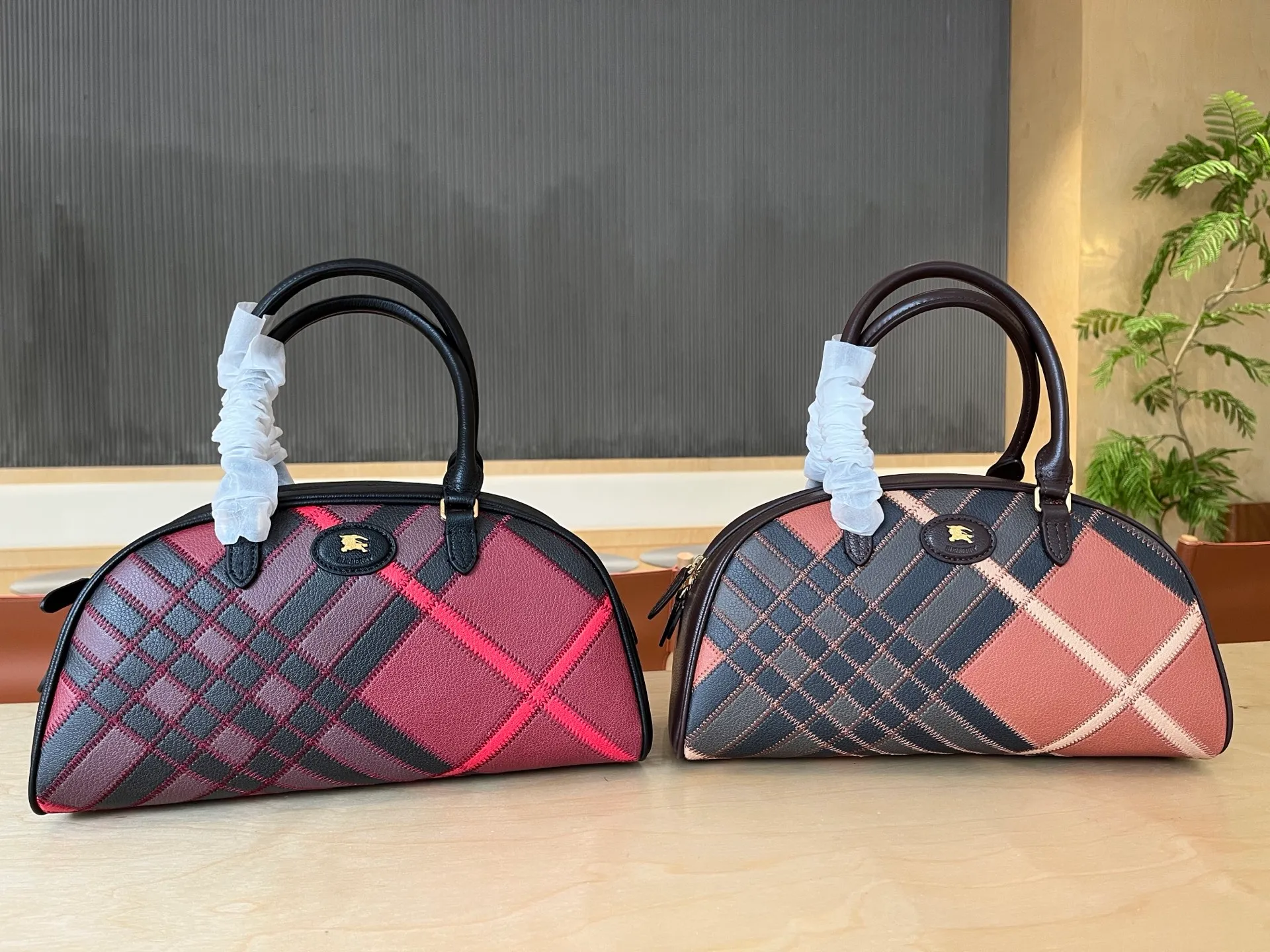 All categories Burberry women's bags (Burberry) Burberry 1980