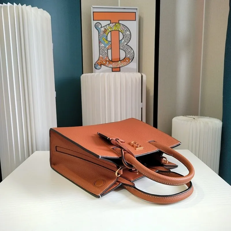 All Categories Official Website "Brand Women's Bags" Women's Bags 💙 Burberry 2024 New Burberry Crossbody Bag