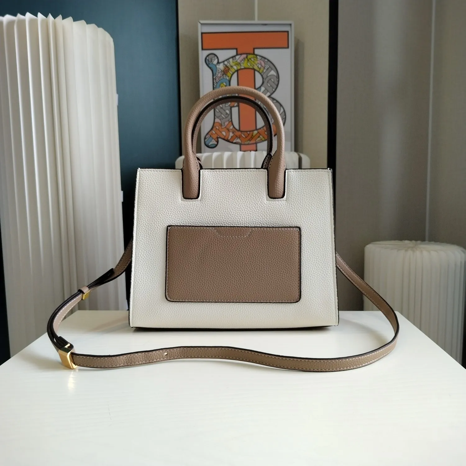 All Categories Official Website "Brand Women's Bags" Women's Bags 💙 Burberry 2024 New Burberry Crossbody Bag
