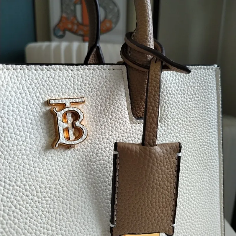 All Categories Official Website "Brand Women's Bags" Women's Bags 💙 Burberry 2024 New Burberry Crossbody Bag