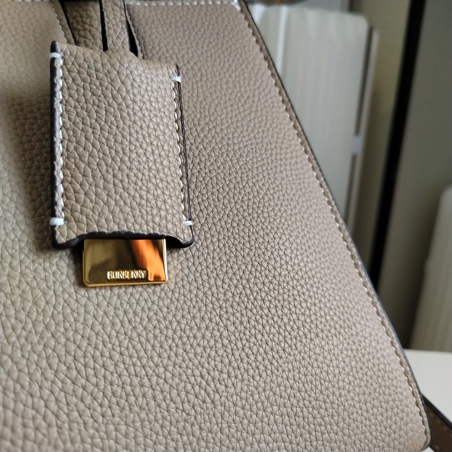 All Categories Official Website "Brand Women's Bags" Women's Bags 💙 Burberry 2024 New Burberry Crossbody Bag