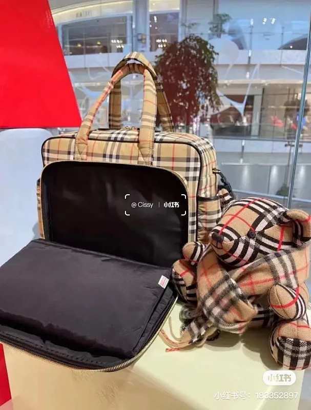 All categories Burberry women's bags (Burberry) Burberry 4317