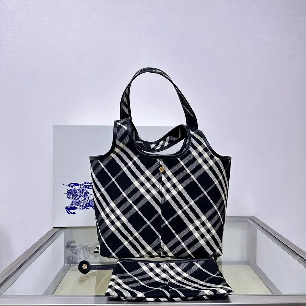 All categories Burberry women's bags (Burberry) Burberry original order 6861