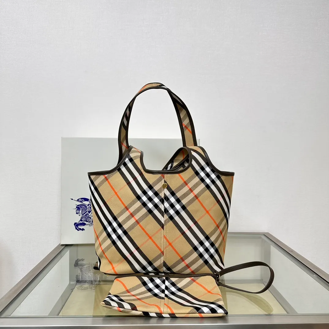 All categories Burberry women's bags (Burberry) Burberry original order 6861