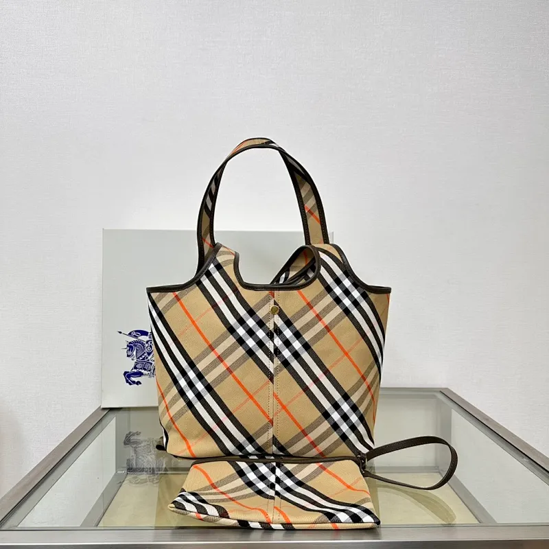 All categories Burberry women's bags (Burberry) Burberry original order 6861