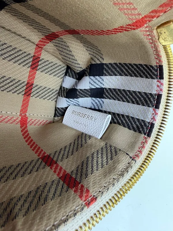 All categories Burberry women's bags (Burberry) Burberry 88990