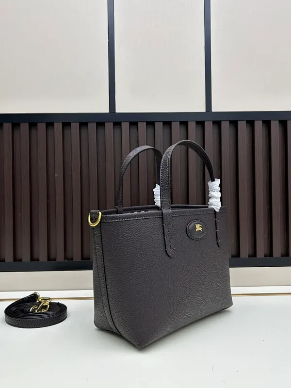 All categories Burberry women's bags (Burberry) Burberry 08022