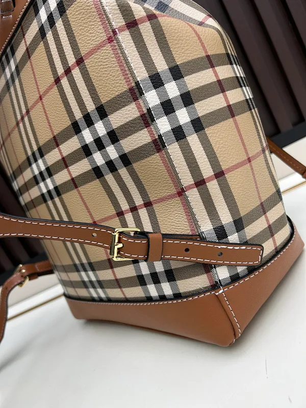 All categories Burberry women's bags (Burberry) Burberry 08020
