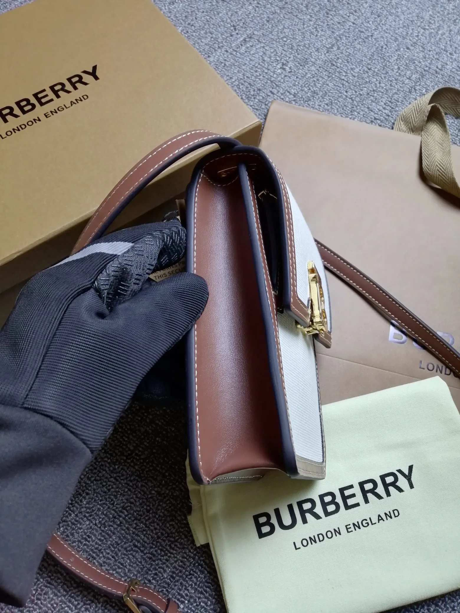 All Categories Official Website "Brand Women's Bags" Women's Bags 💙 Burberry 2025 New Burberry Crossbody Bag