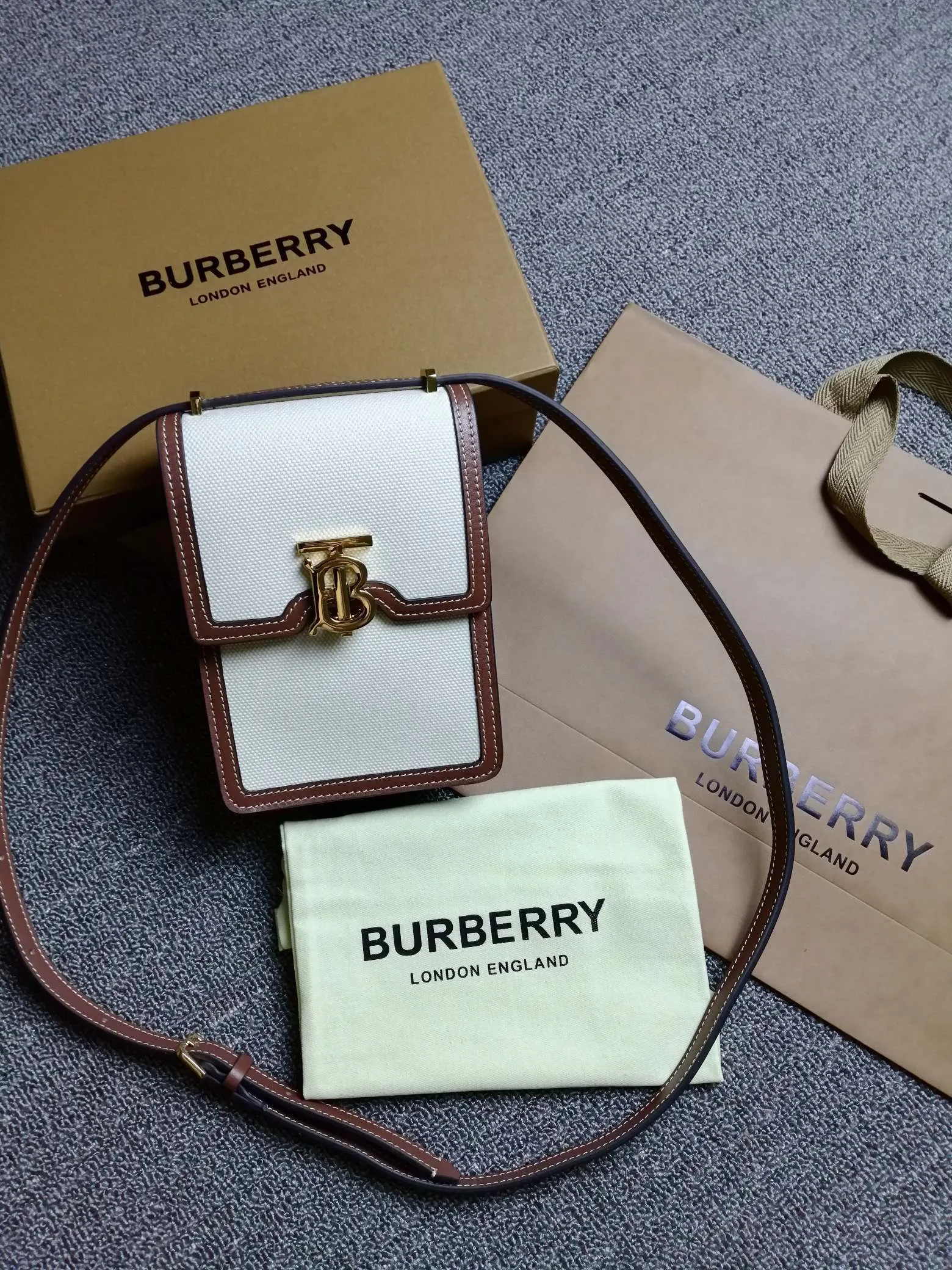 All Categories Official Website "Brand Women's Bags" Women's Bags 💙 Burberry 2025 New Burberry Crossbody Bag
