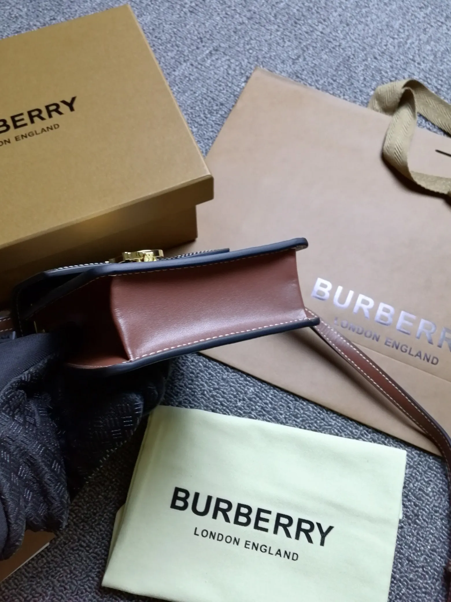 All Categories Official Website "Brand Women's Bags" Women's Bags 💙 Burberry 2025 New Burberry Crossbody Bag