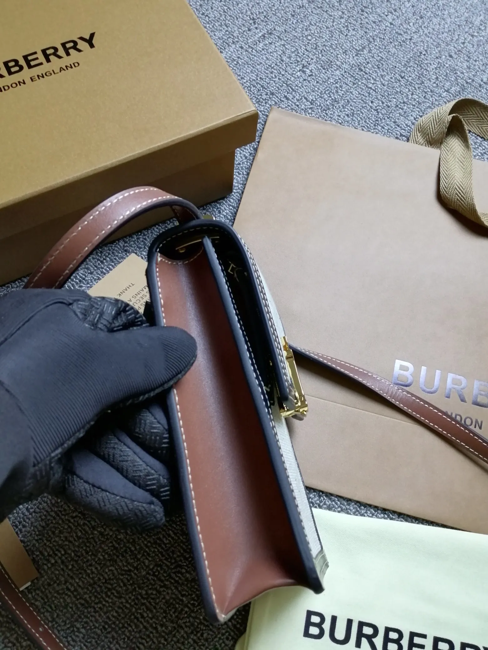 All Categories Official Website "Brand Women's Bags" Women's Bags 💙 Burberry 2025 New Burberry Crossbody Bag