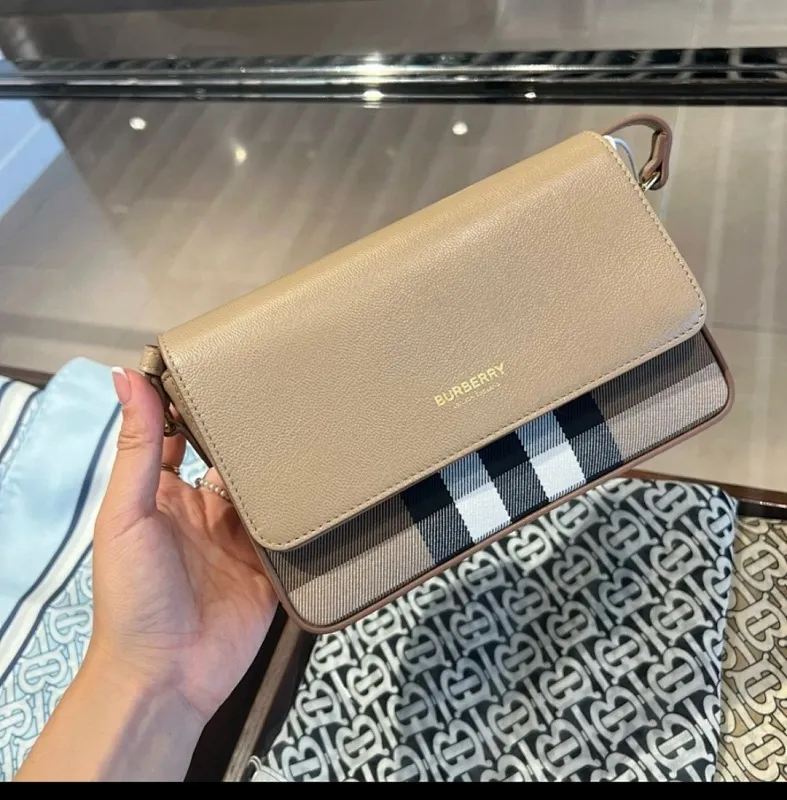 All categories Burberry women's bags (Burberry) Burberry original order 0281