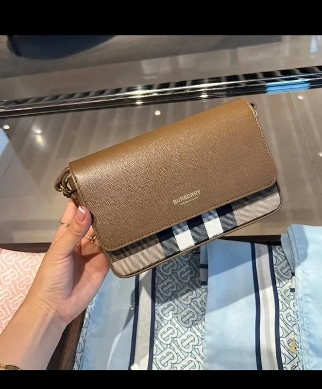 All categories Burberry women's bags (Burberry) Burberry original order 0281