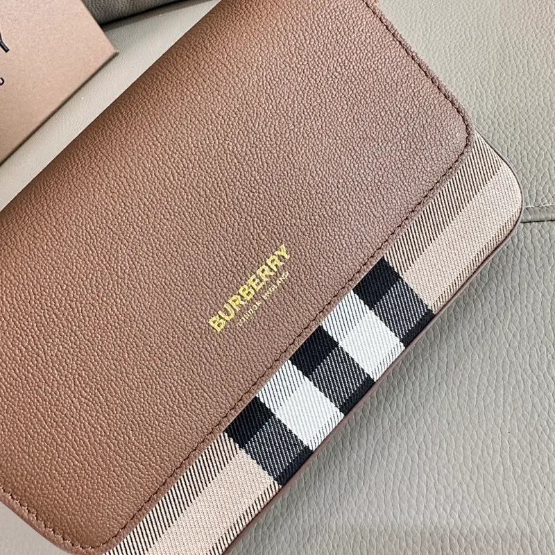 All Categories Official Website "Brand Women's Bags" Women's Bags 💙 Burberry 2025 New Burberry Crossbody Bag