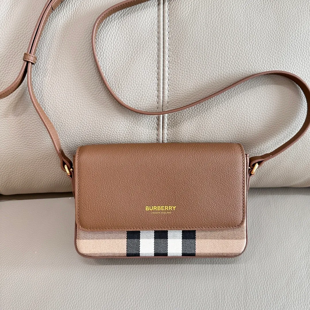 All Categories Official Website "Brand Women's Bags" Women's Bags 💙 Burberry 2025 New Burberry Crossbody Bag