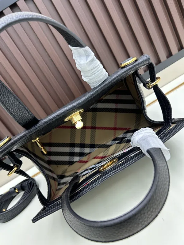 All categories Burberry women's bags (Burberry) Burberry 08503