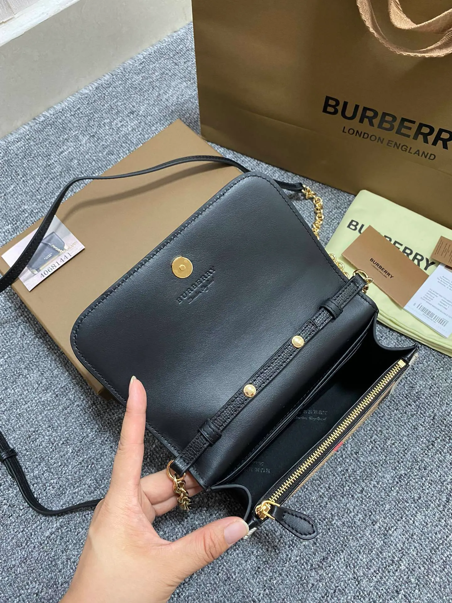All Categories Official Website "Brand Women's Bags" Women's Bags 💙 Burberry 2025 New Burberry Crossbody Bag