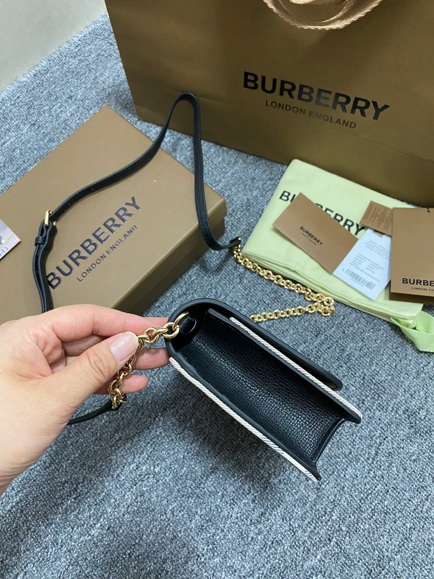 All Categories Official Website "Brand Women's Bags" Women's Bags 💙 Burberry 2025 New Burberry Crossbody Bag