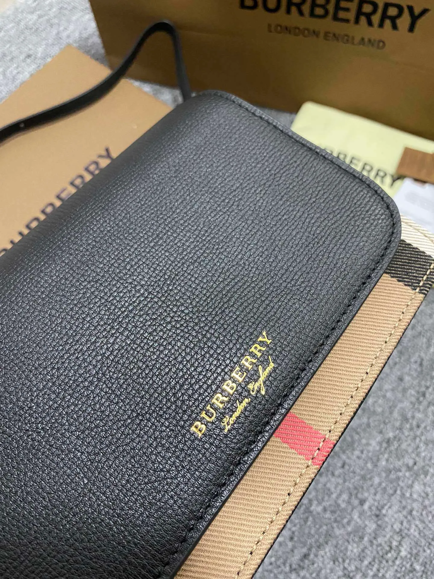 All Categories Official Website "Brand Women's Bags" Women's Bags 💙 Burberry 2025 New Burberry Crossbody Bag