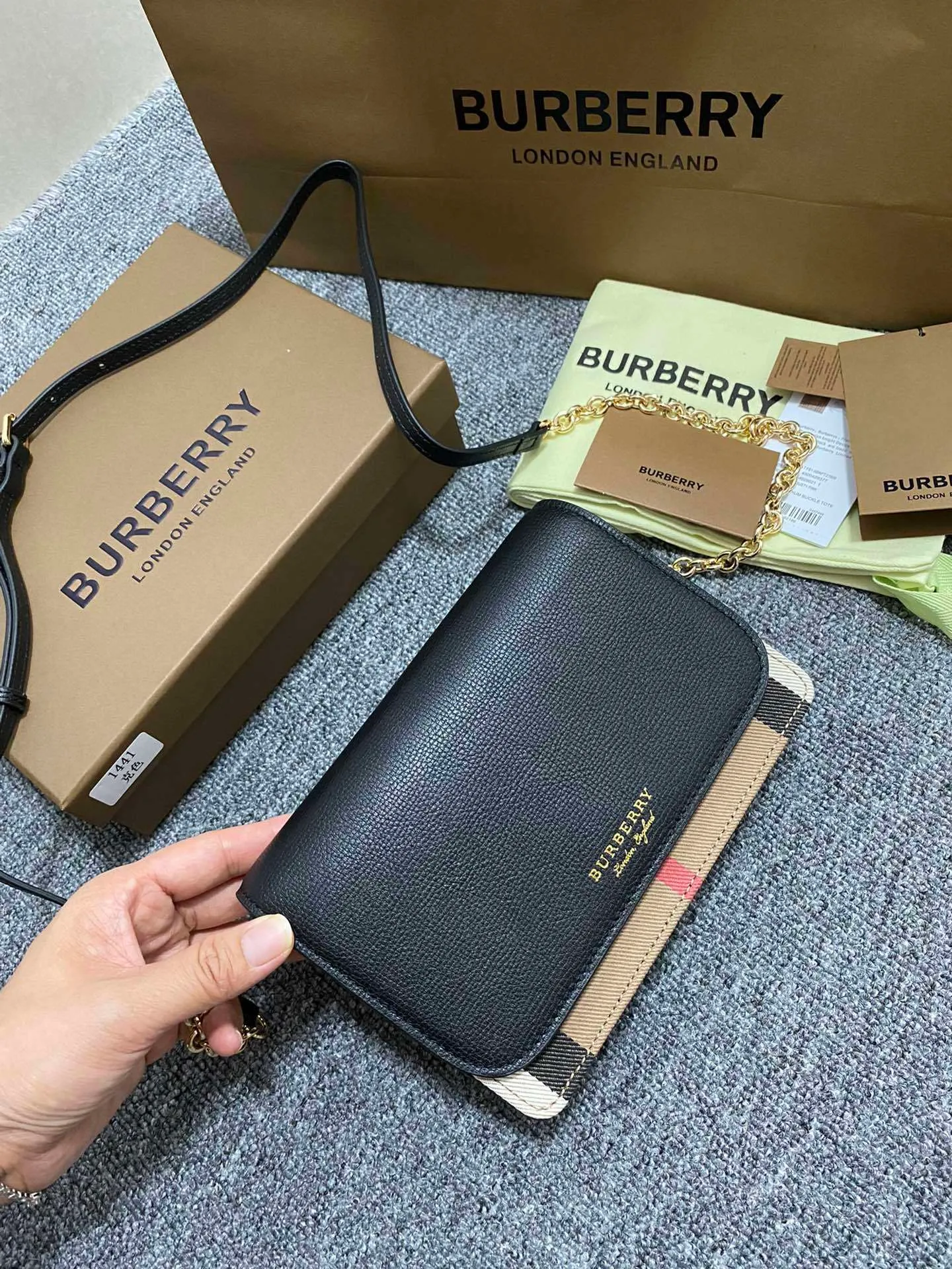 All Categories Official Website "Brand Women's Bags" Women's Bags 💙 Burberry 2025 New Burberry Crossbody Bag