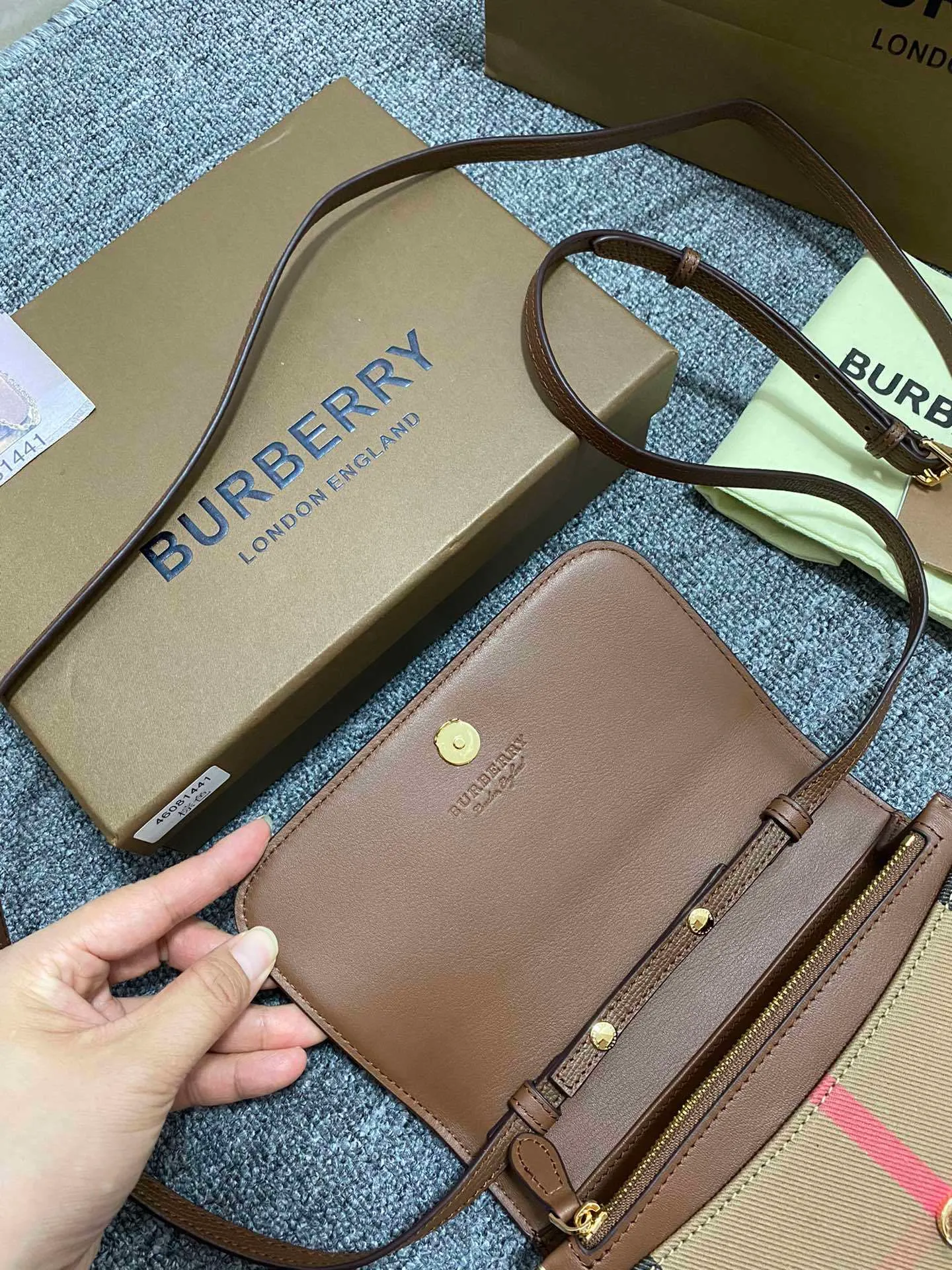 All Categories Official Website "Brand Women's Bags" Women's Bags 💙 Burberry 2025 New Burberry Crossbody Bag