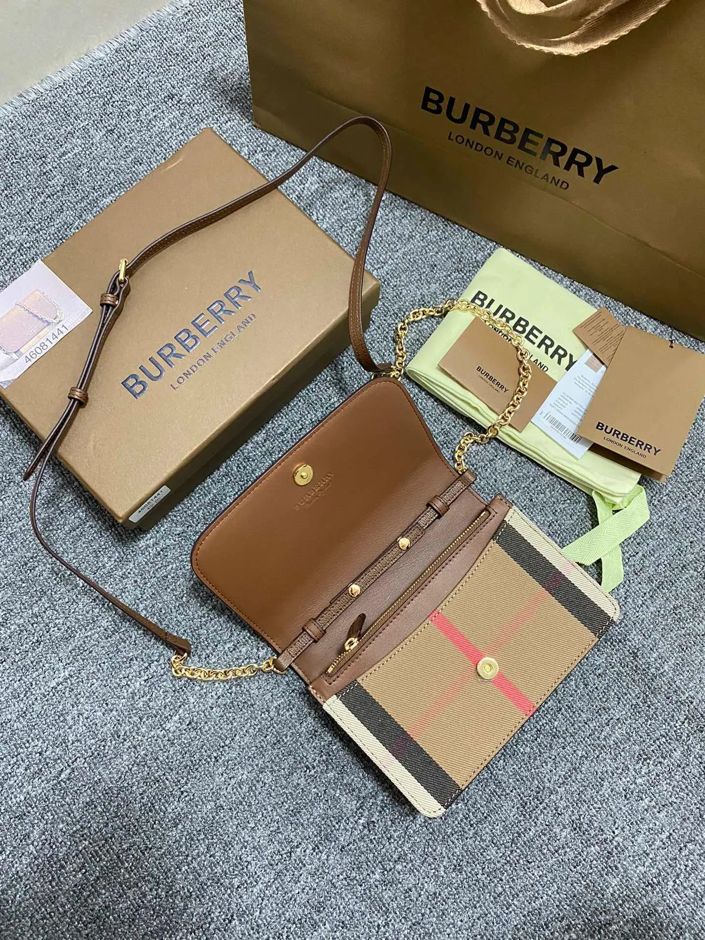 All Categories Official Website "Brand Women's Bags" Women's Bags 💙 Burberry 2025 New Burberry Crossbody Bag