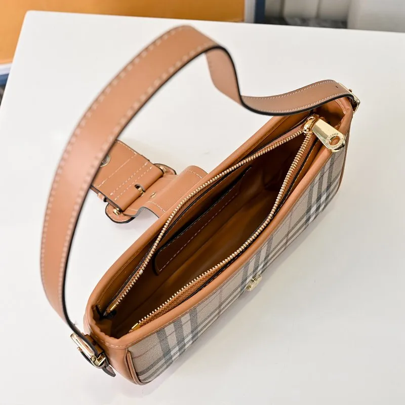 All categories Burberry women's bags (Burberry) Burberry 2424