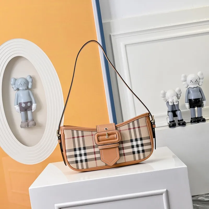 All categories Burberry women's bags (Burberry) Burberry 2424