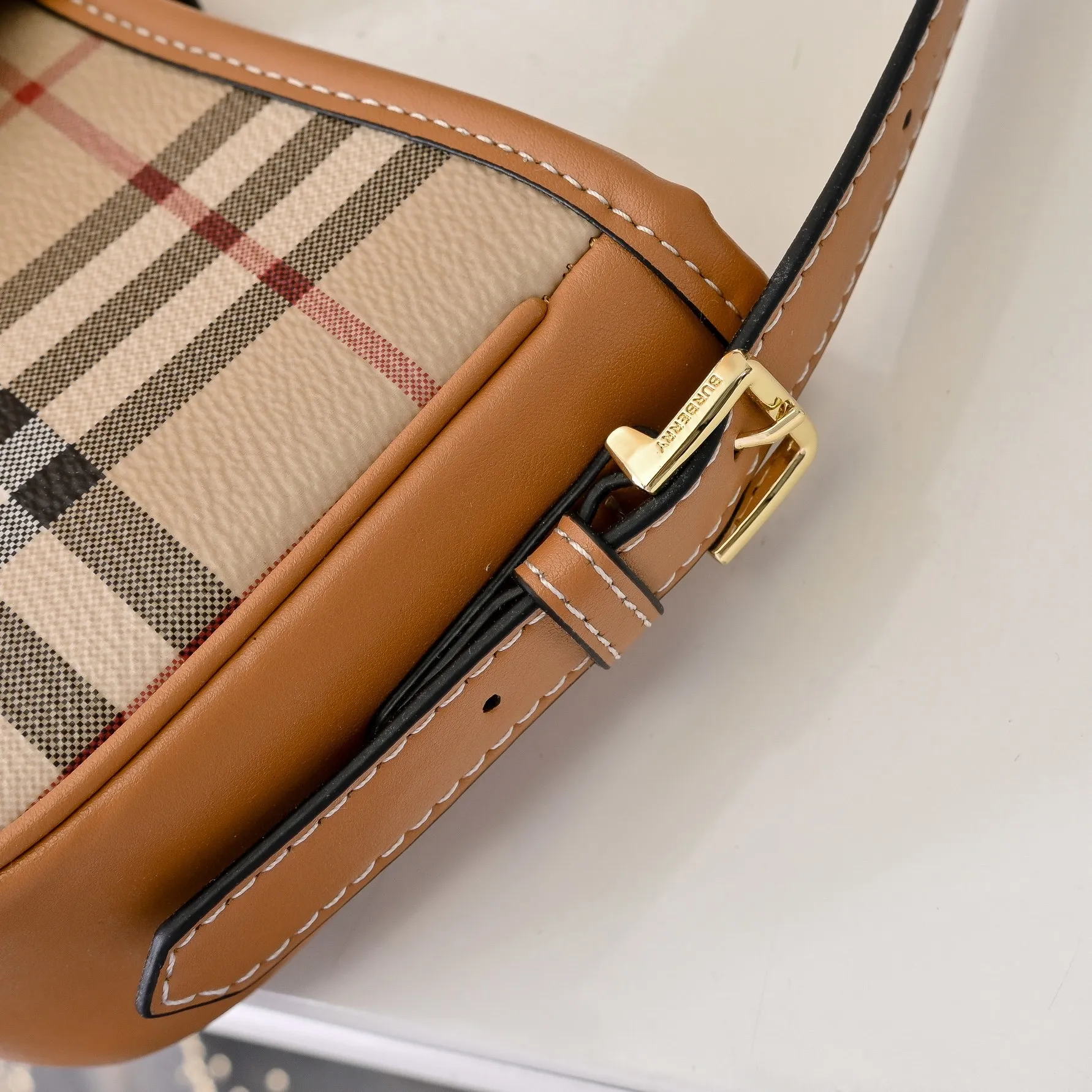 All categories Burberry women's bags (Burberry) Burberry 2424